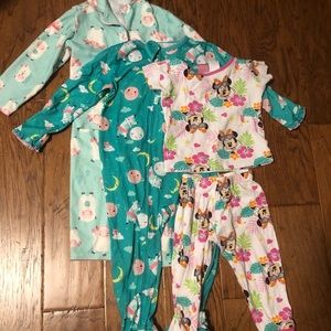 2T Pajama Bundle with slippers